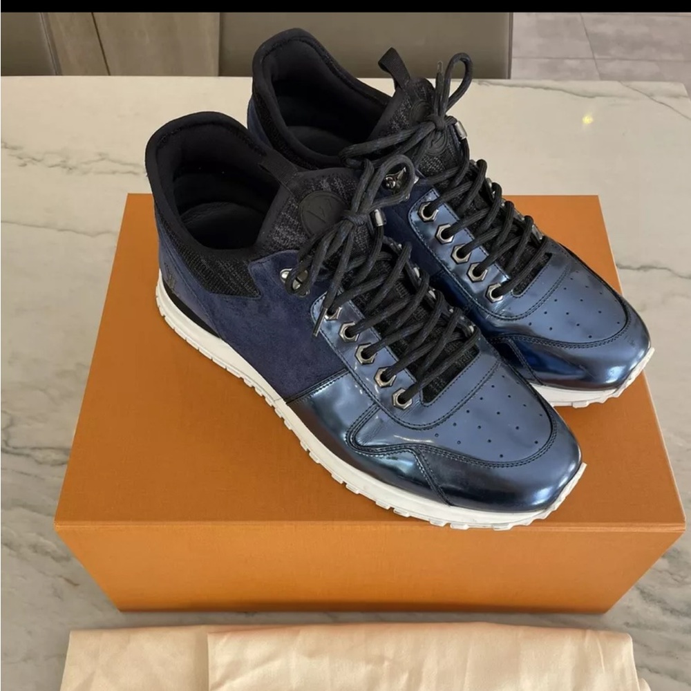 Louis Vuitton Runaway Sneaker Men US size 10.
